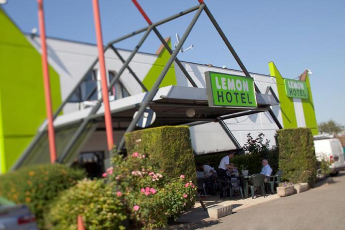 Lemon Hotel Dreux Chartres Dış mekan fotoğraf