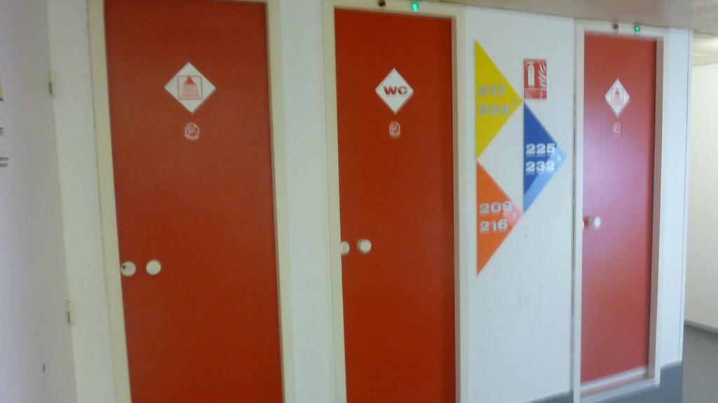 Lemon Hotel Dreux Chartres Dış mekan fotoğraf